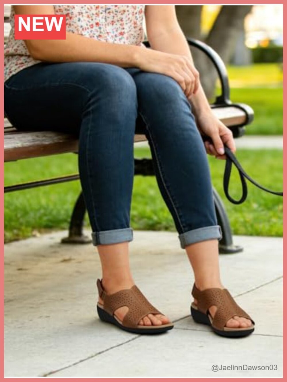 Women's Flat Sandals with Arch Support and Adjustable Straps - Breathable